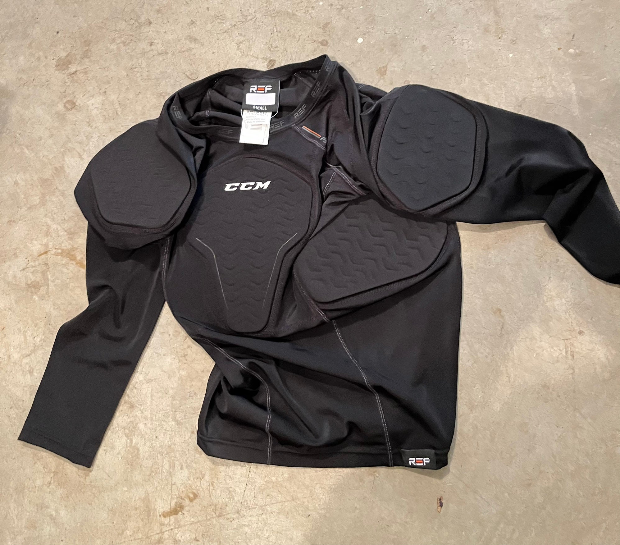 CCM M150 Hockey Referee Jersey - Zebrasclub