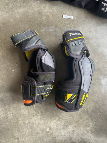 CCM Tacks 9080 Elbow Pads