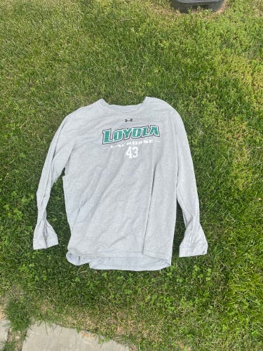 Loyola men’s lacrosse long sleeve