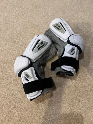 Used Medium STX Stallion 900 Arm Pads