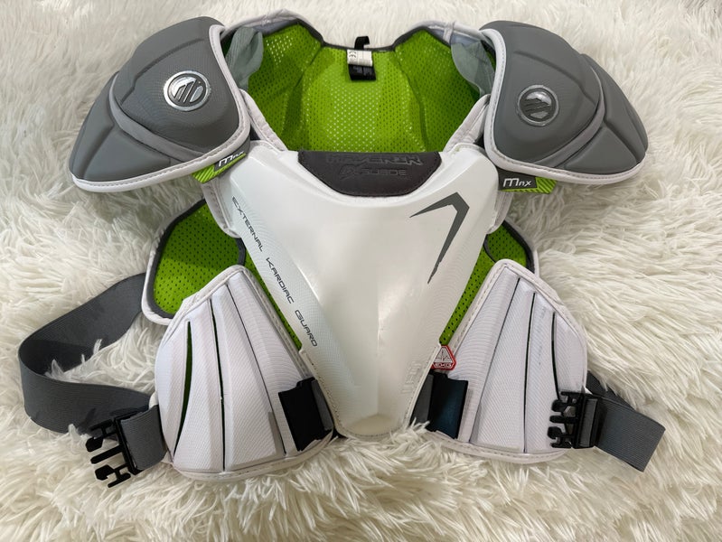 Adult Large Maverik Shoulder Pads. EXCELLENT CONDITION