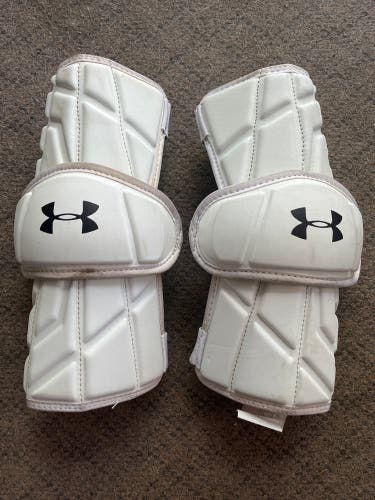 Used Large Under Armour Command Pro Arm Pads