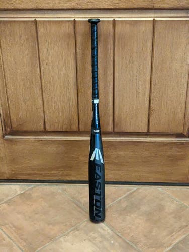 Used USSSA Certified 2017 Easton Composite Mako Beast XL Bat (-5) 27 oz 32"