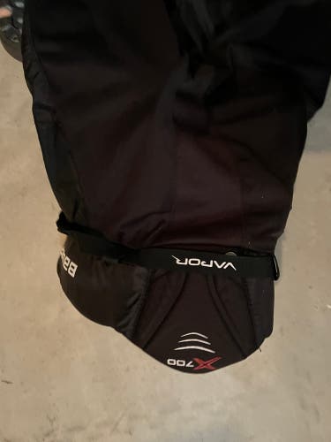 Intermediate Medium Bauer  Vapor X700 Hockey Pants