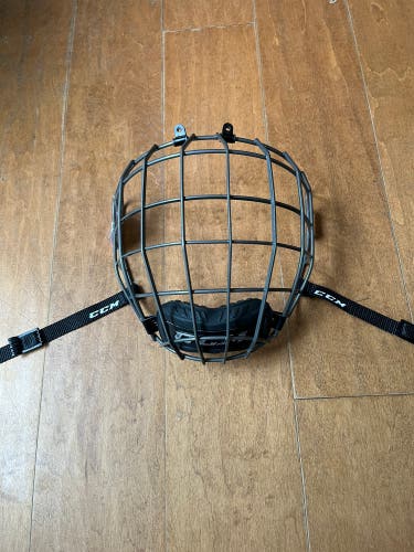 New Large CCM FM680 Full Cage