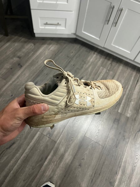 Used Size Men's 10.5 (W 11.5) Under Armour