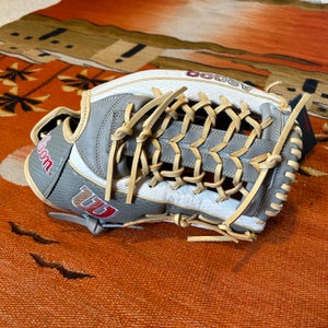 New Wilson A2000 T125 Snakeskin Fastpitch  Softball Glove 12.5"