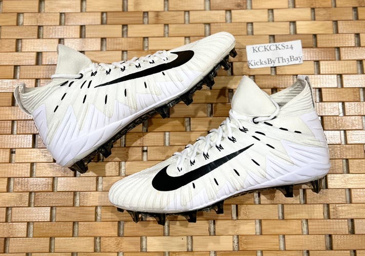 Nike Alpha Menace Elite TD Football Cleats White AJ6547-100 Mens size 13.5 USED
