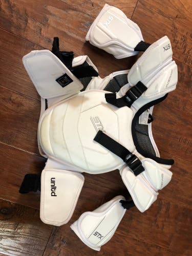 Adult Medium STX Shadow Shoulder Pads