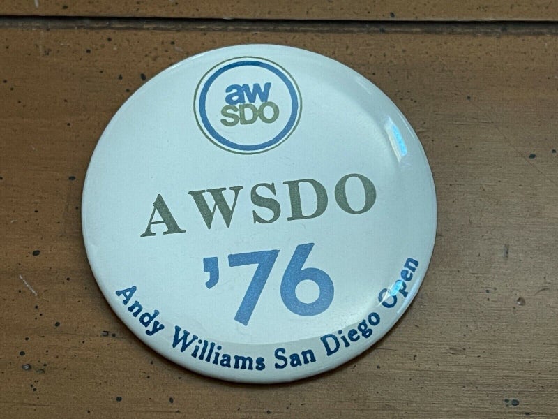 1976 Andy Williams San Diego Open GOLF TOURNAMENT VINTAGE Collectible Pin Button