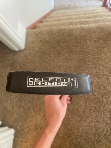 Select Edition Blade Putter Right Handed