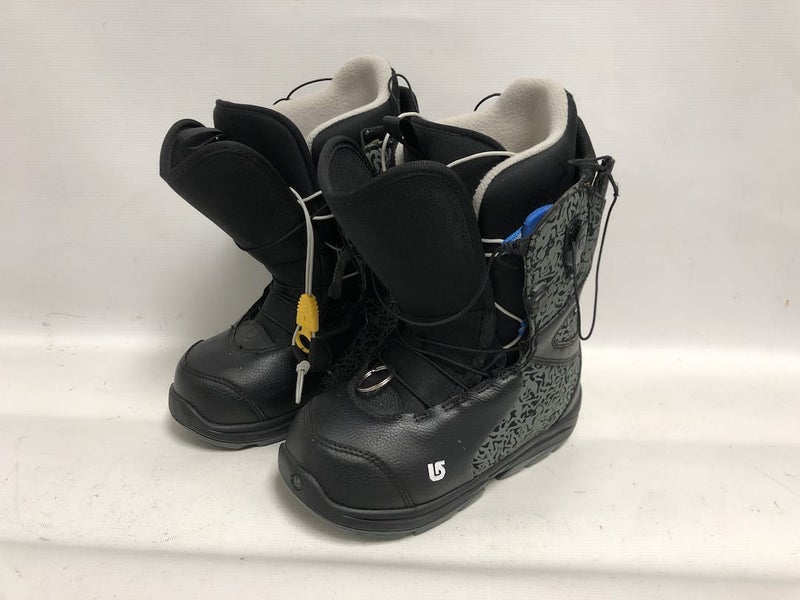 Used Burton Speed Zone Grom Senior 5 Mens Snowboard Boots