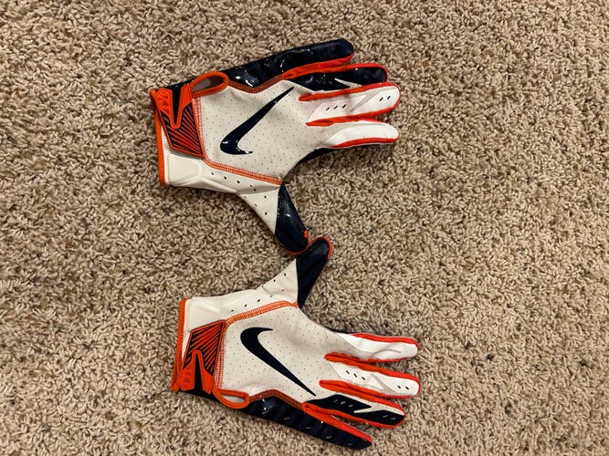 Syracuse game used football gloves