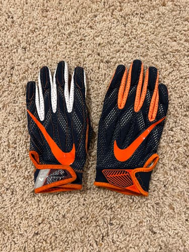 Syracuse football gloves Sean Tucker