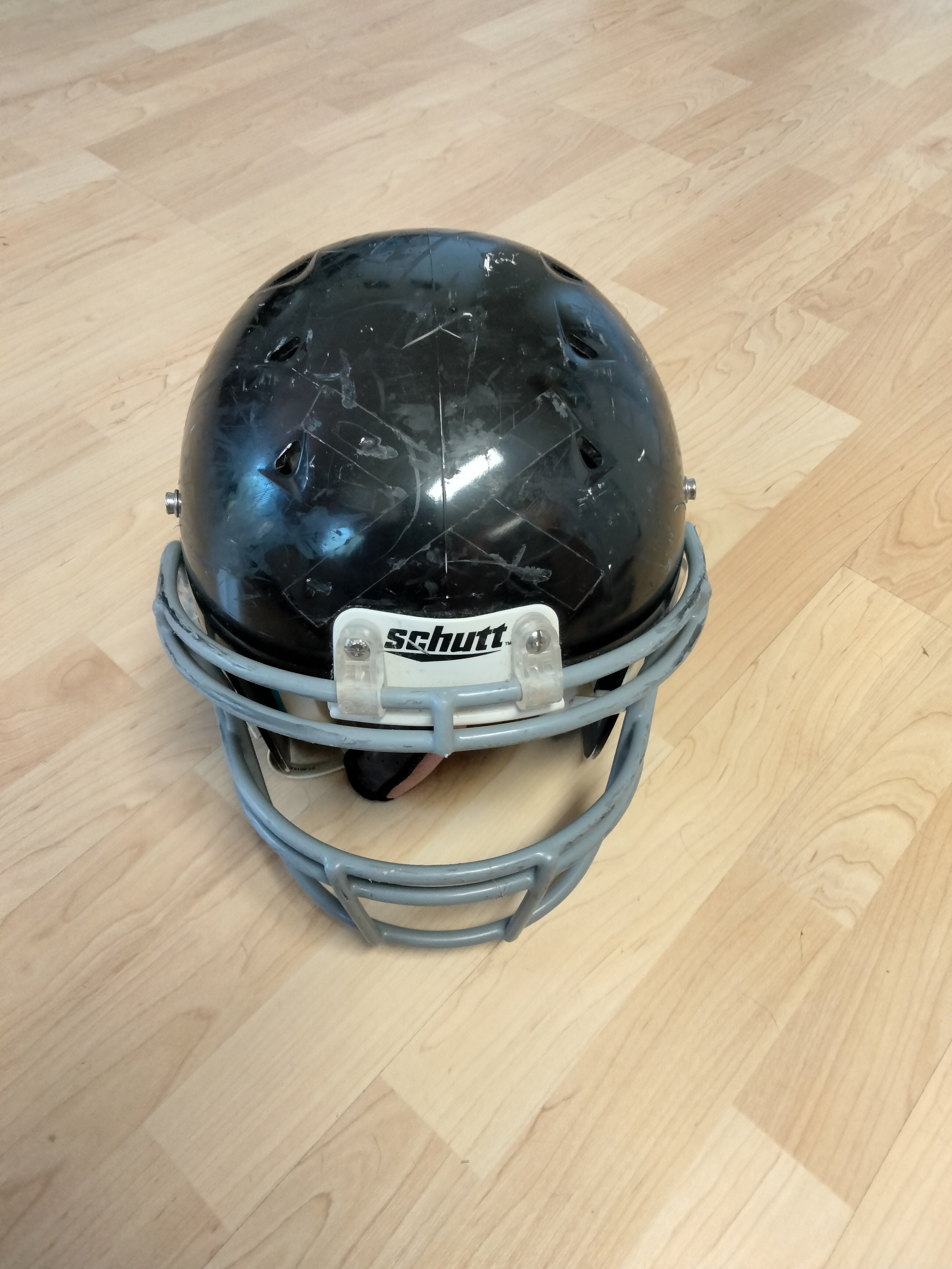 SCHUTT Youth Recruit R3 Size Large Football Helmet 798600 White