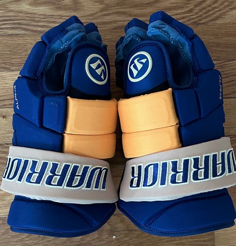 New Warrior STL Winter Classic 14" Pro Stock Alpha FR Pro Gloves