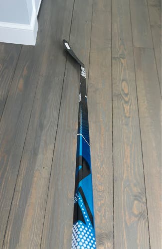 BRAND NEW Nexus 3NPro Senior Left Handed Stick P28 77 Flex With 2 Inch Extension Now 64”