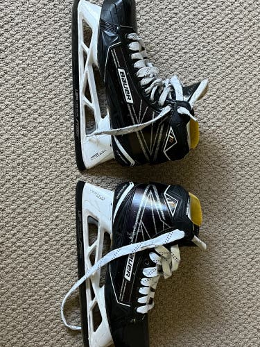 Used Bauer Regular Width  Size 11 Supreme 1S Hockey Goalie Skates