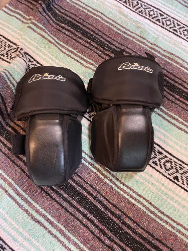 Used Brian's Goalie Knee Guards