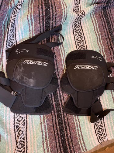 Passau Knee Guards L/XL