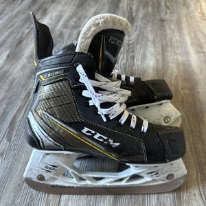 CCM Super Tacks 9060 Jr Ice Hockey Skates Size 3D