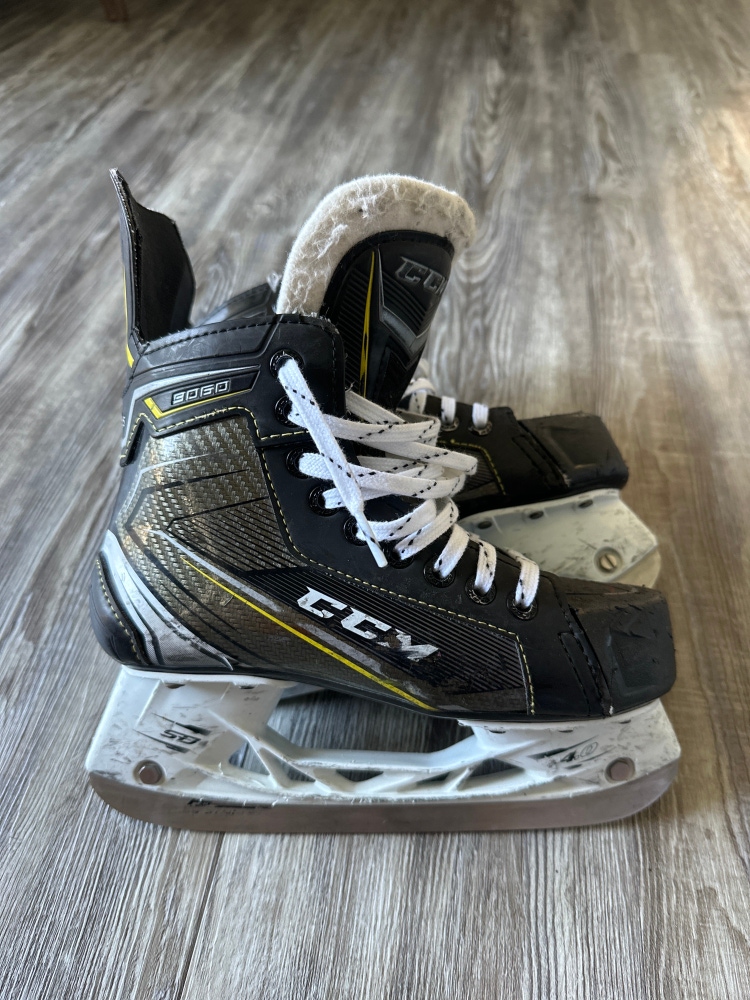 CCM Super Tacks 9060 Jr Ice Hockey Skates Size 3D