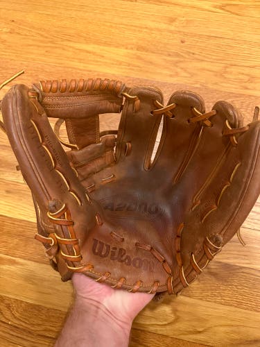 Used Infield 11.5" A2000 Baseball Glove