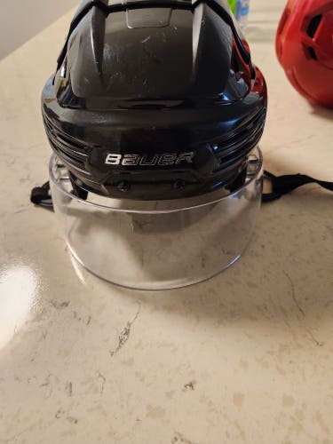 Used Medium Bauer Re-Akt 200 Helmet