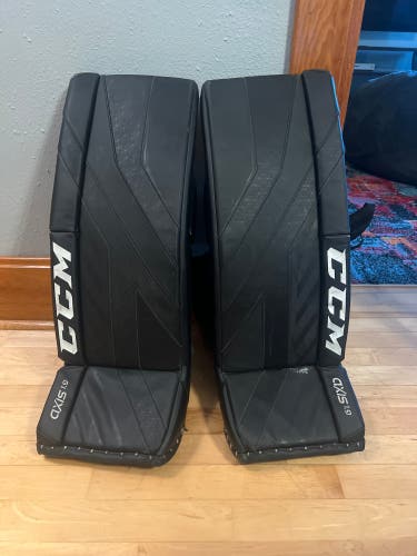 Used 31" CCM Axis 1.9 Goalie Leg Pads