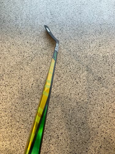 Junior Left Hand P88  Supreme UltraSonic Hockey Stick