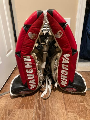 Vaughn velocity goalie pads