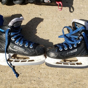 Youth Used Bauer Hockey Skates Regular Width Size 1