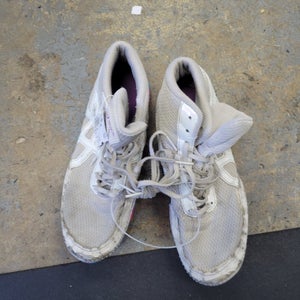 Used Asics Junior 04.5 Wrestling Shoes