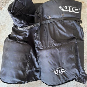 Vic Mens XL Black Hockey Pants