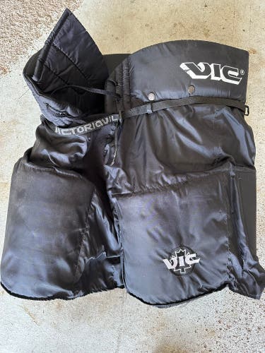 Vic Mens XL Black Hockey Pants