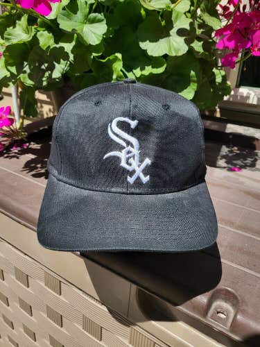 Vintage Rare Chicago White Sox MLB Black Dome Plain Logo Competitor Hat Snapback