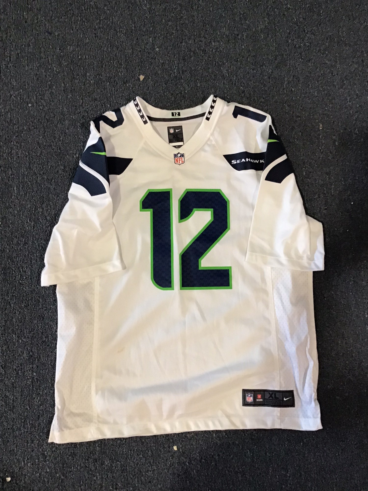 Nike Seattle Seahawks Jersey Stitched FAN #12 NFL ON FIELD FOOTBALL Size 52