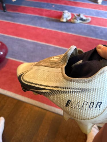 White Men's Molded Cleats Mid Top Vapor Edge Pro 360