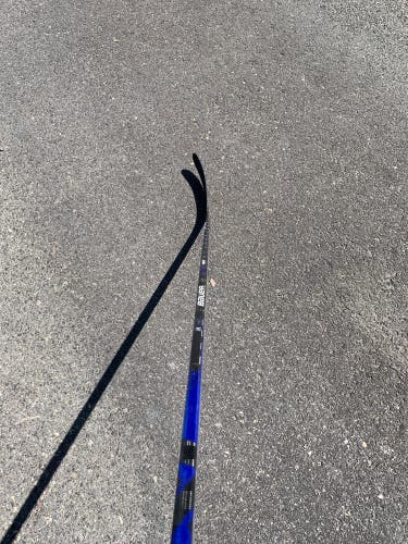 Senior Right Handed Mid Pattern  Nexus Geo Hockey Stick