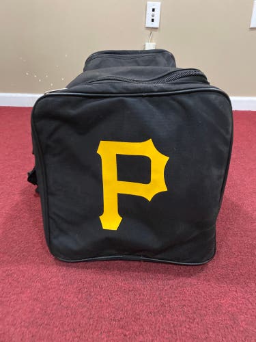 New Pittsburg Pirates 4ORTE Player Bag Item#PPB