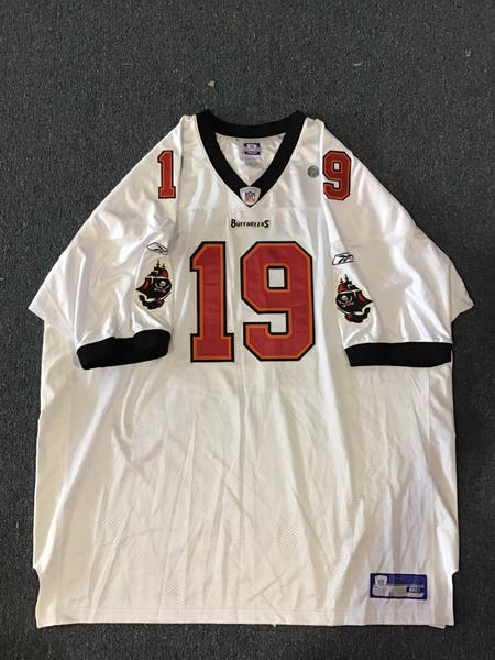 NWOT Tampa Bay Buccaneers Men's Reebok Jersey #19 K. Johnson