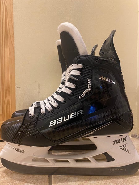 New Bauer Supreme Mach Pro Stock Skate size 8.5D