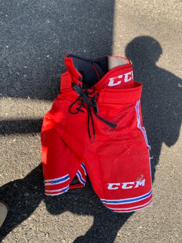 Senior Medium CCM  hp31 Hockey Pants