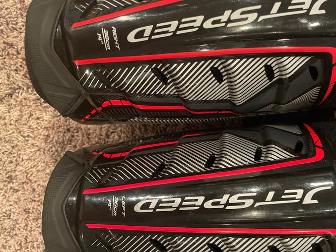 CCM JetSpeed FT1 LE Shin Pads