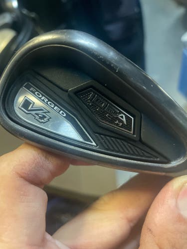 Adams Golf Idea Tech V4