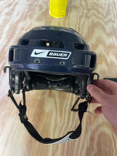 Used Bauer Nbh8500s Sm Hockey Helmets