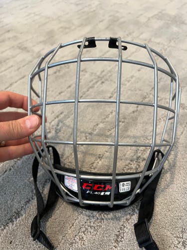 Used Large CCM FL40 Full Cage
