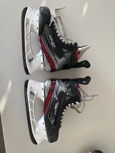 Used Bauer Regular Width Size 4 Vapor 2X Pro Hockey Skates