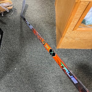 New Senior True Right Handed HZRDUS 9X Hockey Stick