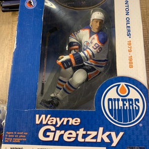 Wayne Gretzky lot of 4 McFarlane